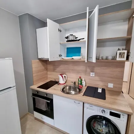 Апартамент Family & Private Parking