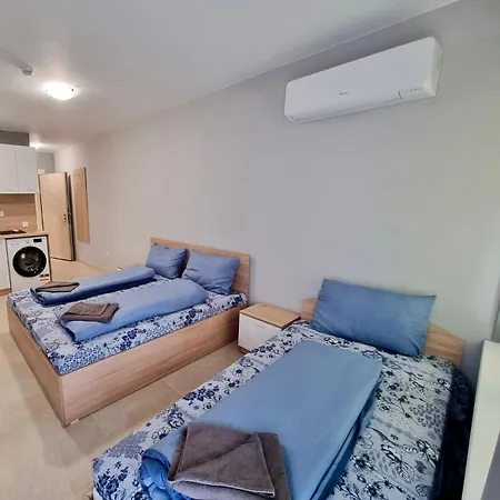 Апартаменты Rooms *